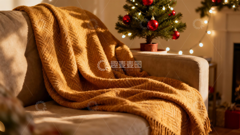 高清大图下载【趣麦麦图】圣诞树旁的温暖毯子