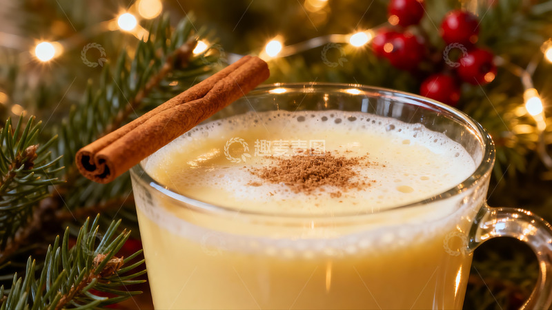 高清大图下载【趣麦麦图】圣诞饮品配肉桂棒与松枝