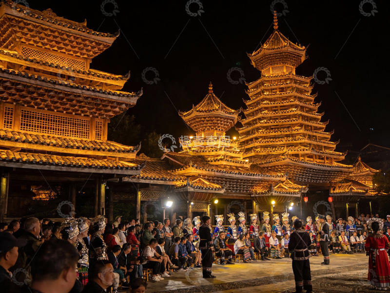 高清大图下载【趣麦麦图】夜幕下古建筑群灯光秀