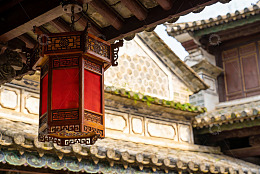 古建筑红灯笼特写