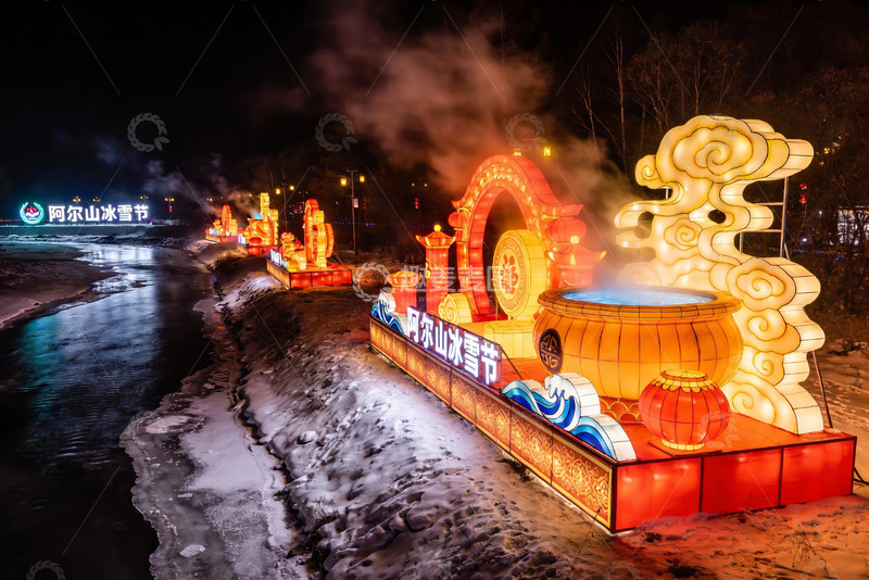 高清大图下载【趣麦麦图】夜雪河畔灯光节庆盛景