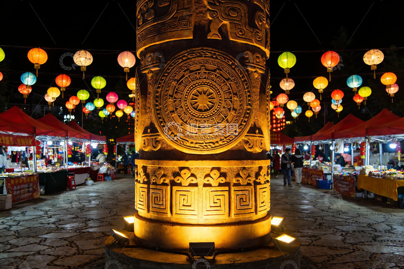 高清大图下载【趣麦麦图】夜市灯笼石柱光影美景