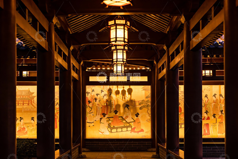 高清大图下载【趣麦麦图】古色古香长廊夜景光影交错