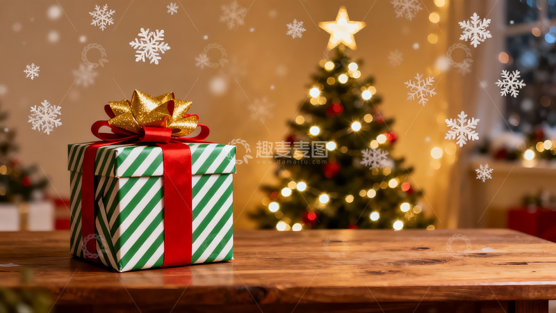 高清大图下载【趣麦麦图】圣诞礼物与装饰树