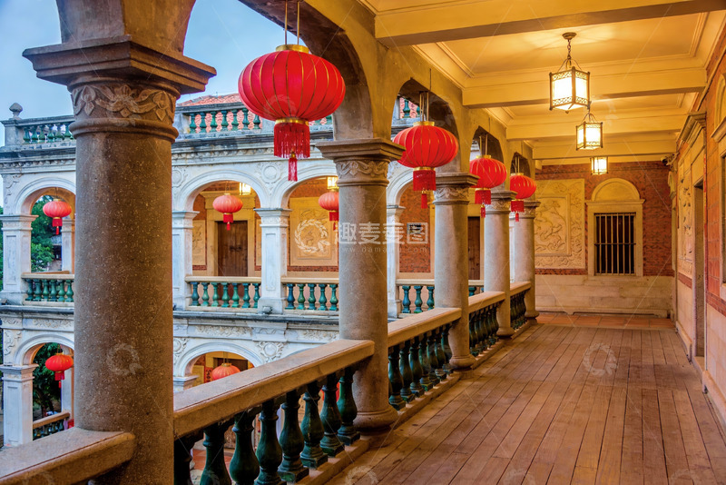 高清大图下载【趣麦麦图】古建筑长廊挂红灯笼