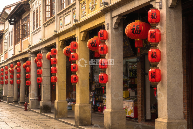 高清大图下载【趣麦麦图】古街红灯笼装饰建筑