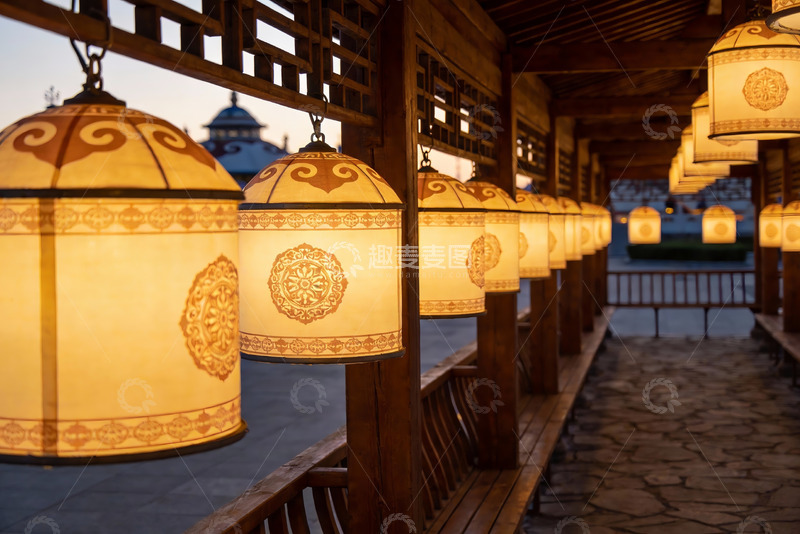 高清大图下载【趣麦麦图】古色古香长廊灯笼夜景