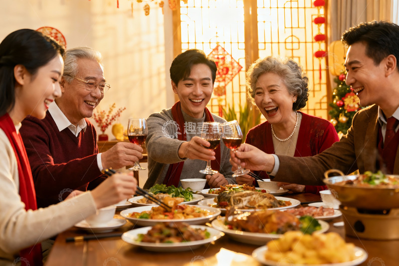高清大图下载【趣麦麦图】家庭聚餐欢庆团圆