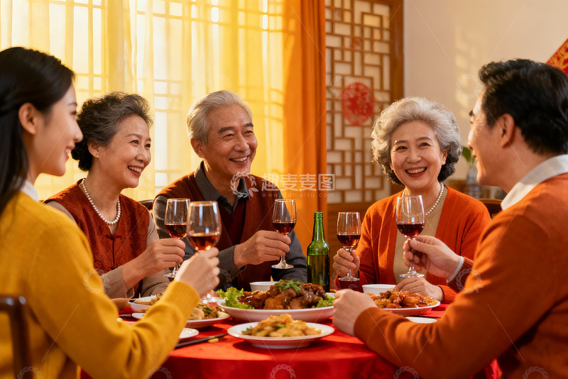 高清大图下载【趣麦麦图】三代同堂家庭聚餐其乐融融
