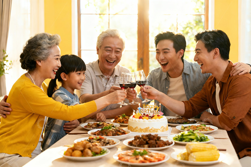 高清大图下载【趣麦麦图】家庭生日聚餐欢庆时刻