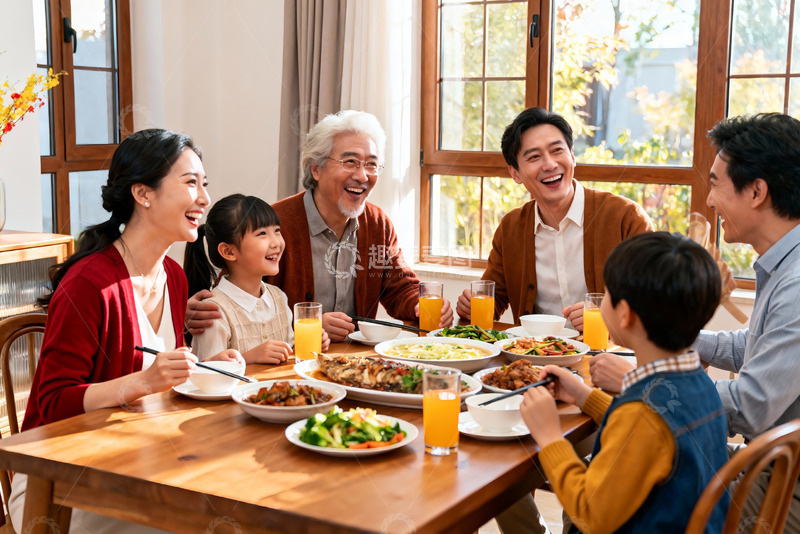高清大图下载【趣麦麦图】三代同堂家庭聚餐其乐融融