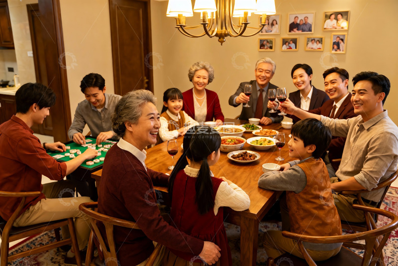 高清大图下载【趣麦麦图】家庭聚餐欢庆时刻