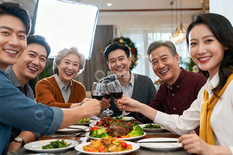 高清大图下载【趣麦麦图】家庭聚餐欢庆时刻