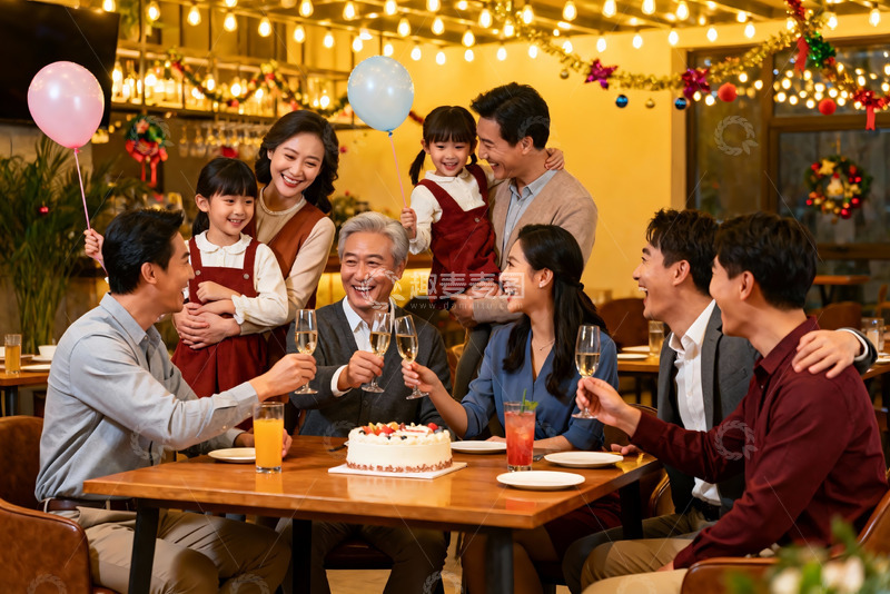 高清大图下载【趣麦麦图】家庭聚会欢庆场景