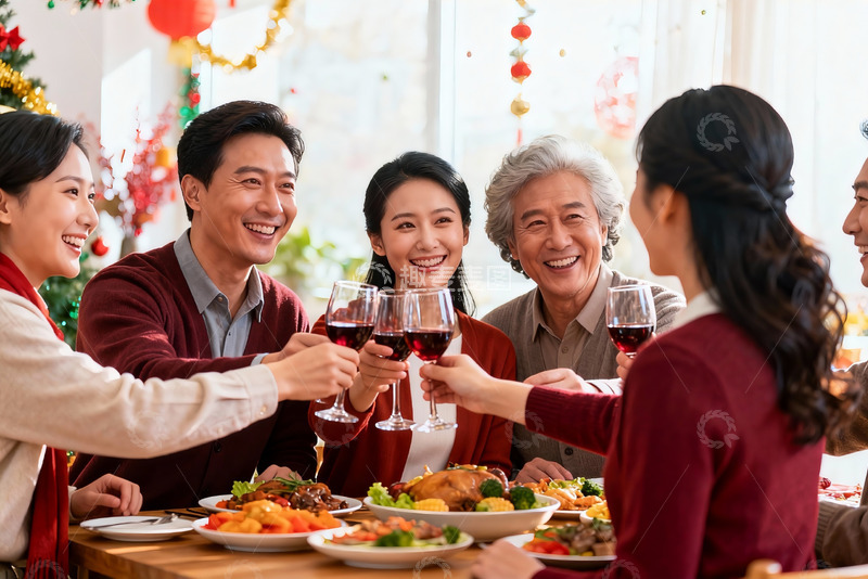 高清大图下载【趣麦麦图】家庭聚餐欢庆节日举杯同乐