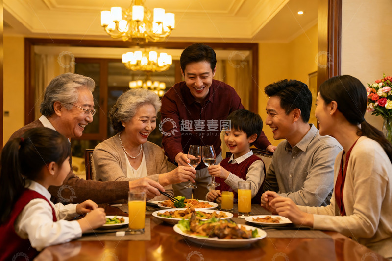 高清大图下载【趣麦麦图】三代同堂家庭聚餐其乐融融