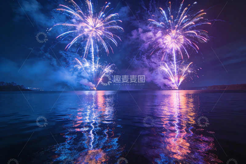 高清大图下载【趣麦麦图】夜空烟花绽放湖面倒影绚丽