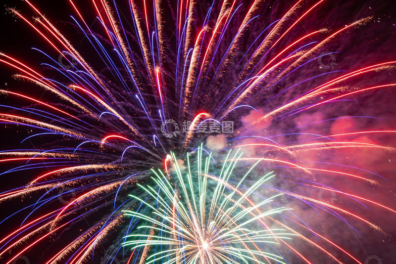 高清大图下载【趣麦麦图】夜空绚丽烟花绽放