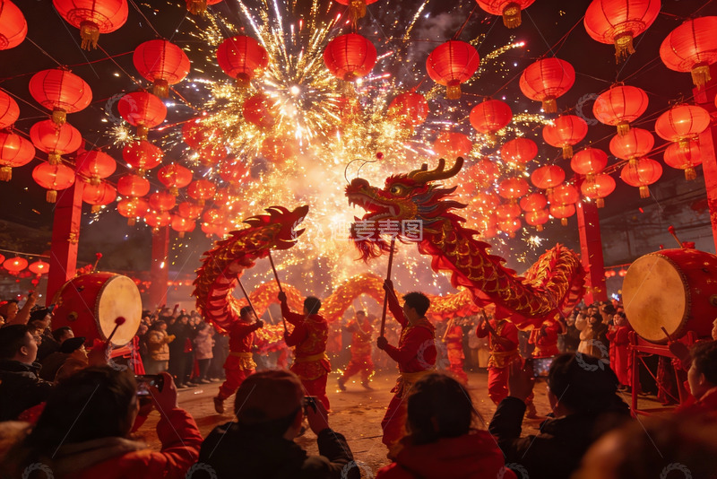 高清大图下载【趣麦麦图】春节舞龙烟花表演热闹非凡